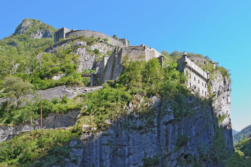 Das Fort du Portalet in der Luftansicht