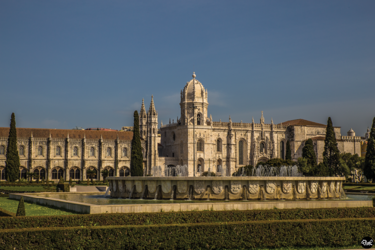 The_Jerónimos_Monastery_or_Hieronymites_Monastery
